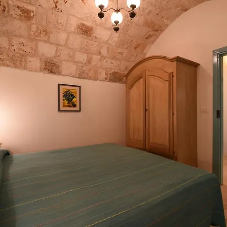 Trulli La Zisa Apartment *