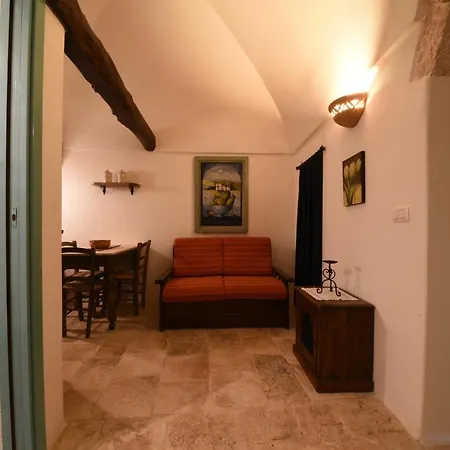 Trulli La Zisa * Fasano