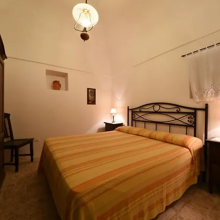 Trulli La Zisa * Fasano