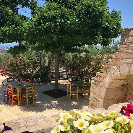 Trulli La Zisa * Фазано