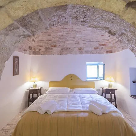 Trulli La Zisa * Fasano