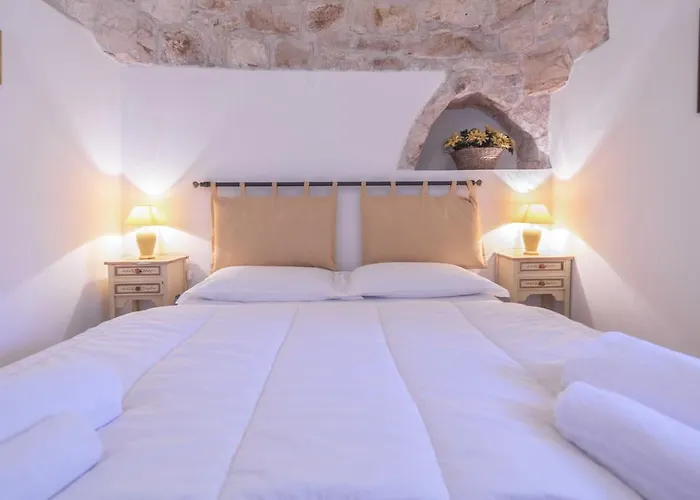 Trulli La Zisa Fasano