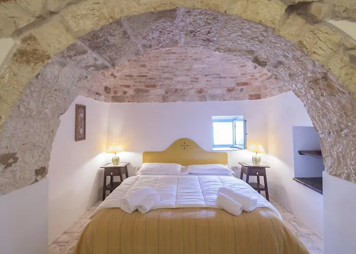 Trulli La Zisa * Fasano